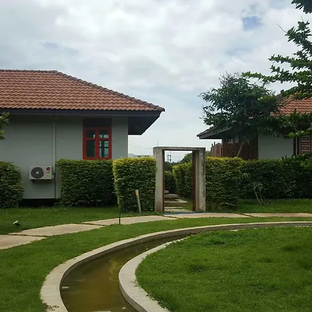 Boat Lodge Pool Villa